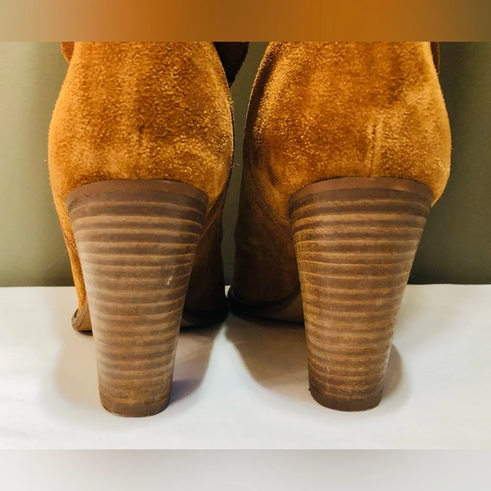 Miss Albright Knee High Brown Suede Pull On Boots Made in Italy Size 6 US Italy
